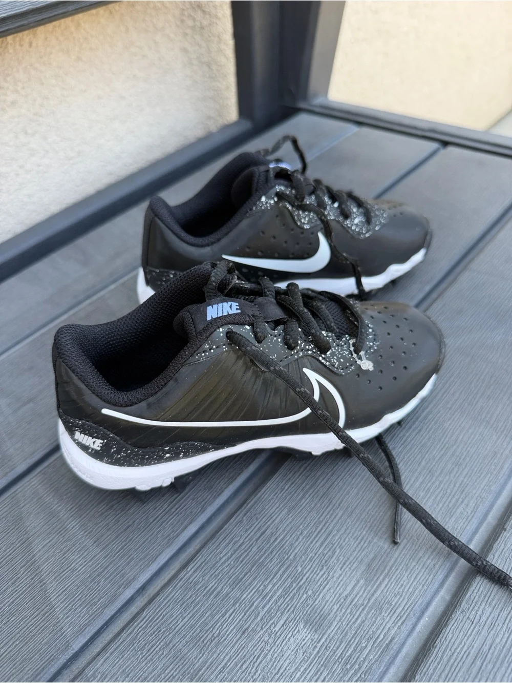 Nikes Kids Baseball Shoes Size 11 toddler